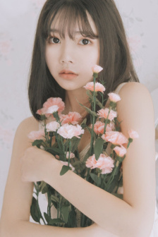 王菲发短信斥责李亚鹏